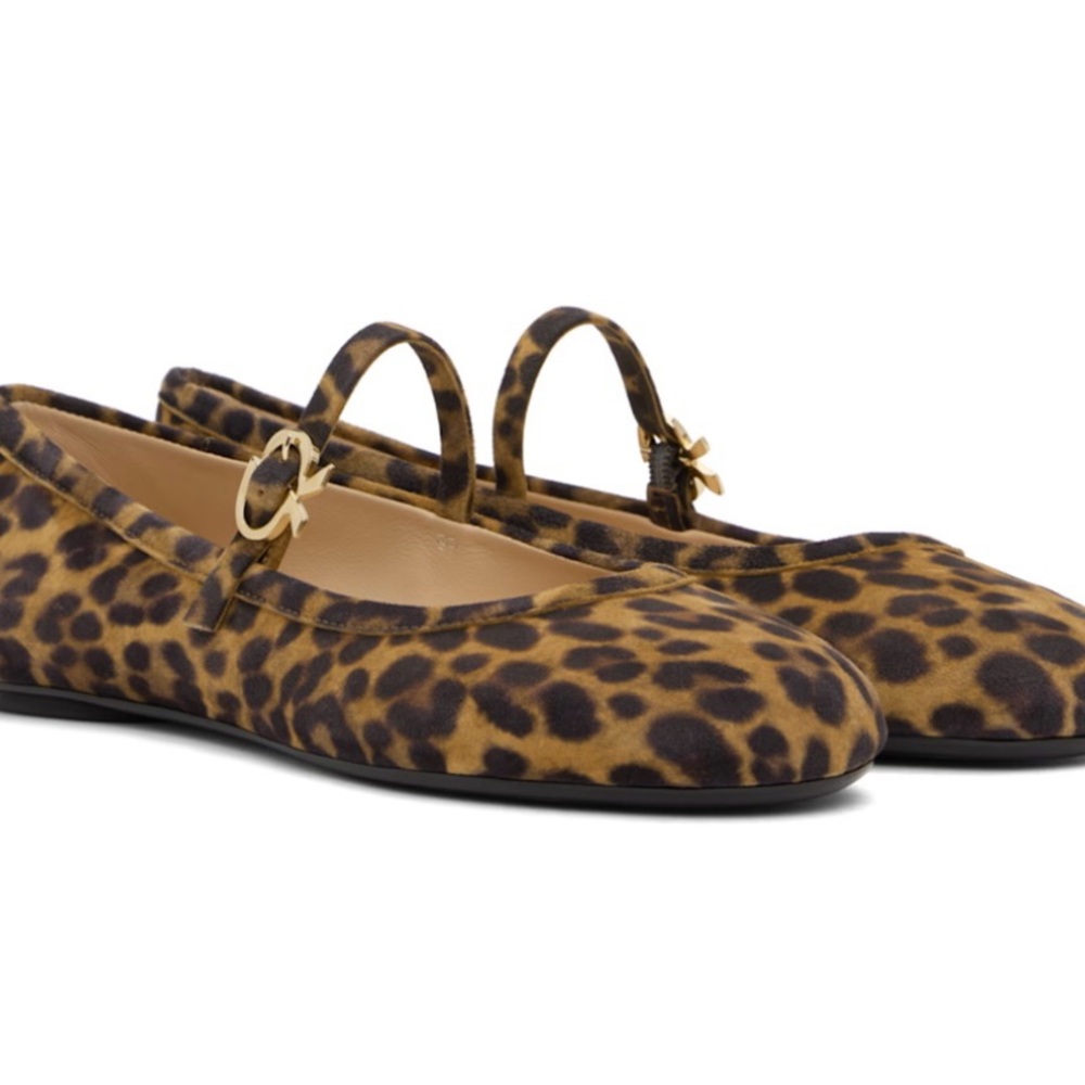 Gianvito Rossi Leopard Print Flats!